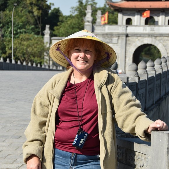 Meet your Posher, Cheryl - Picture 1 of 1